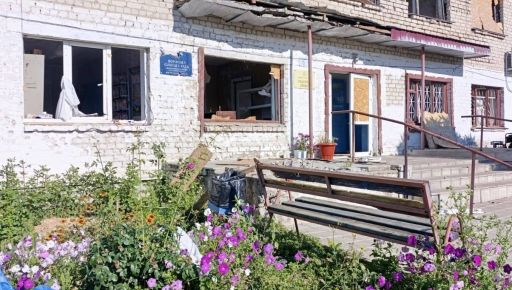 Россия ударила КАБами по дому культуры в Харьковской области