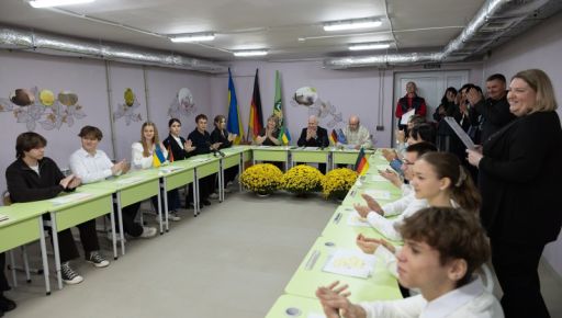 В Харькове школа, которую россияне разрушили ракетой, получила новое укрытие