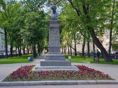 У Терехова заявляють, що не можуть цілісно перенести харківський пам’ятник Пушкіну