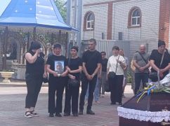 У Златополі попрощалися з двома захисниками, які загинули на фронті