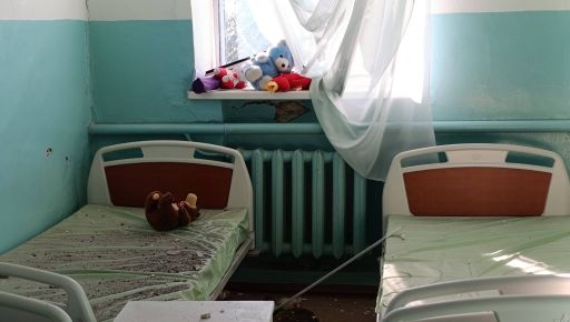 Авиаудар по больнице в Харьковской области: появились фото разрушений изнутри