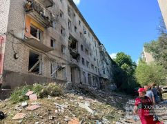 Кількість постраждалих в Ізюмі продовжує зростати: кадри з місця удару