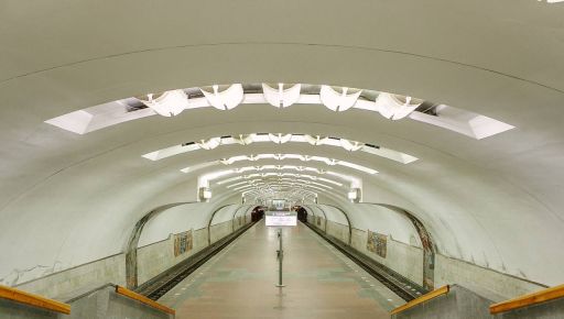 Рух поїздів Олексіївською лінією харківського метро відновили
