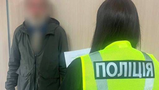 На Харьковщине мужчина обустроил "конопляный сад" в собственном дворе