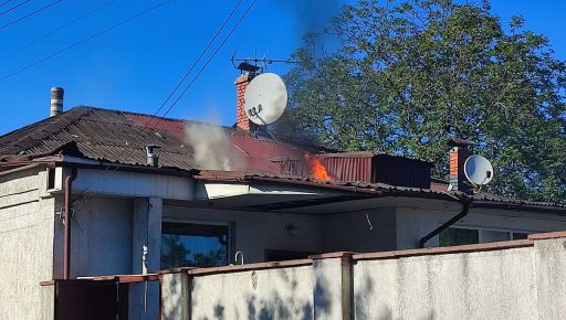 У Харкові спалахнув ще один дім біля місця обстрілу