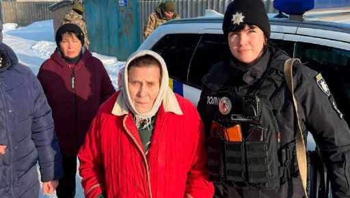 На Харківщині поліцейські врятували літню жінку, яка загубилася в рідному селищі