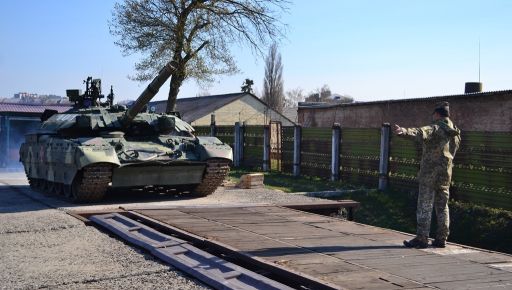 В Харькове бросили в СИЗО мужчину, который шпионил за танкистами политехнического института