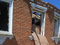 Власники сховалися в льосі: Окупанти з мінометів знищили будинок на Харківщині
