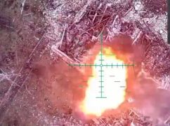 Прикордонники показали, як "Шквал" підсмажив укриття та техніку росіян на Харківщині