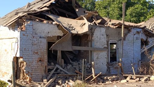 На Харківщині громаду бомбардували девʼятьми КАБами: знищені вісім будинків