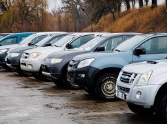 В Харьковской области военным передали партию автомобилей для фронта