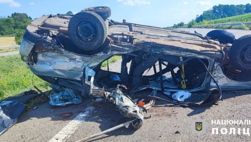 ДТП із понівеченим ВАЗом на Харківщині: Авто зіткнулися на місці дорожніх робіт