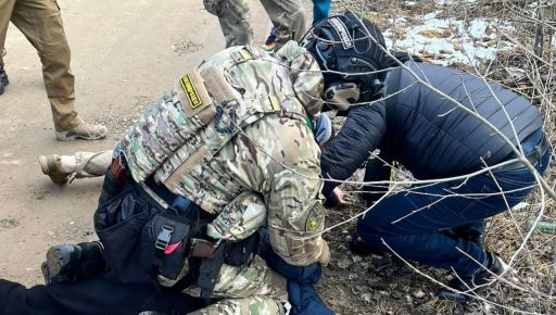 Харківські правоохоронці викрили незаконну схему переправи "ухилянтів" через кордон: Подробиці