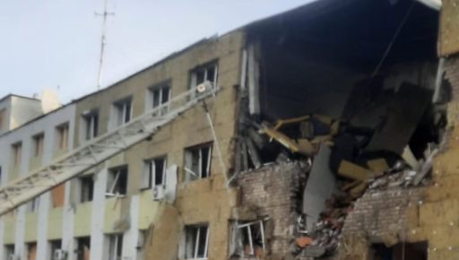 В Харьковской области после удара по зданию налоговой приостановили предоставление услуг