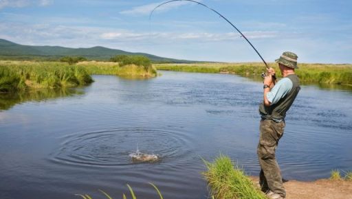На Харківщині зборонили ловити рибу з 1 квітня: Що загрожує порушникам