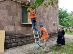 У Терехова показали, как устраняют последствия ночного ракетного удара по Харькову