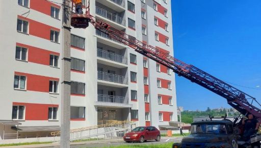 Відновлення освітлення у Харкові: за тиждень комунальники замінили сотні світильників