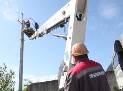 В Харьковской области возобновили электроснабжение в селе после российского обстрела
