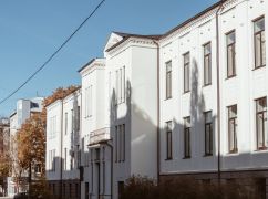 Помогала уклонистам: Врача из Харькова будут судить за взяточничество