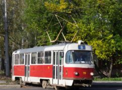 В Харькове ремонтируют пути: Где не будут курсировать трамваи
