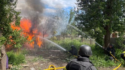 В Дергачах после удара УАБом произошел пожар