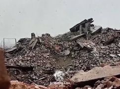 Українські військові показали, як застосовують трофейні міни у Вовчанську