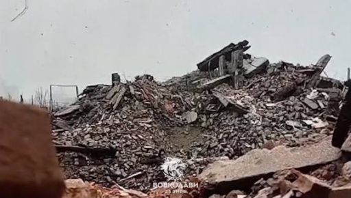 Украинские военные показали, как применяют трофейные мины в Волчанске