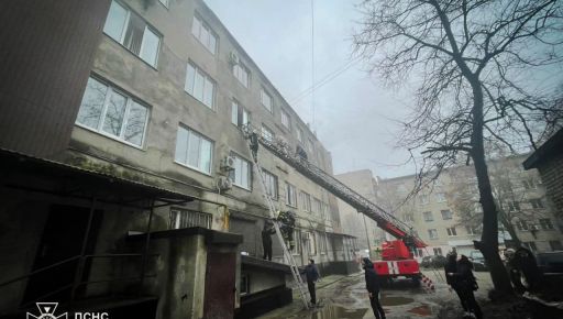 На Харківщині в Лозовій під час пожежі врятували 15 людей: що відомо