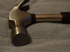 У Харкові чоловік убив молотком свою 88-річну бабусю