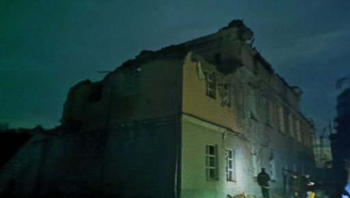 Горіла пшениця, знищено будинки та авто: У поліції розповіли про наслідки обстрілів Харківщини