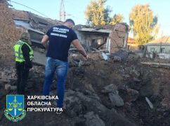 У Харкові з-під завалів зруйнованого будинку дістали поранену жінку (оновлено)