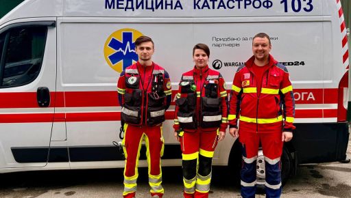 У Харкові медики екстренки витягли 60-річну жінку з того світу