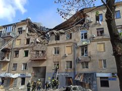 Полиция показала разрушение многоэтажки в центре Харькова