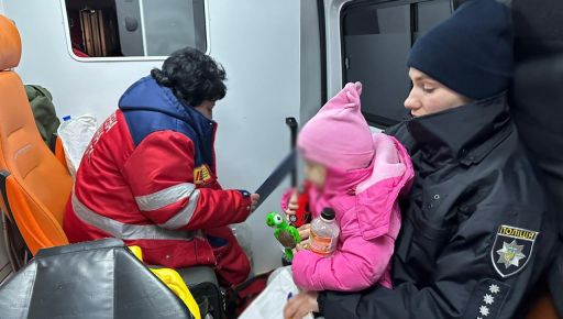 В Харькове трехлетняя девочка осталась одна из-за семейной трагедии: Полицейские позаботились о ребенке