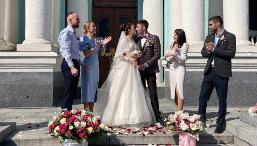 В Харьковской области в один день поженились почти 80 пар