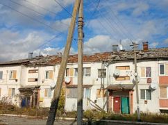 В Золочевской громаде враг атаковал многоквартирный дом