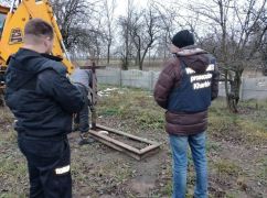 На Харківщині ексгумували жертв авіанальоту, двоє з них - діти