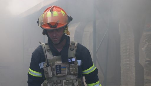 На Харківщині чоловік намагався самотужки загасити пожежу і постраждав