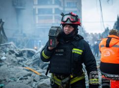 У Харкові під завалами знайшли тіло матері загиблого 3-річного хлопчика - прокуратура