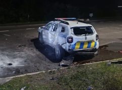 В Чугуевском районе российский дрон атаковал полицейский автомобиль: есть раненые