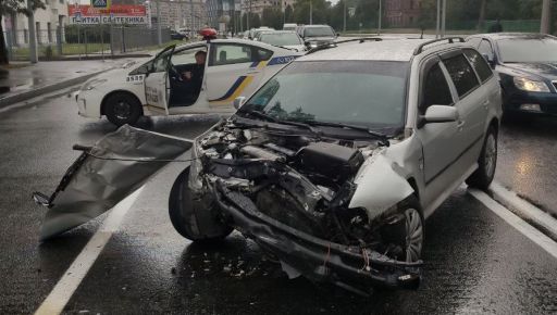 Массовое ДТП в Харькове: Четыре человека получили травмы