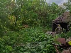 Штурмовики показали, как заходят в село на Харьковщине: видео боя с бодикама