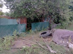 Росіяни потрощили будинки та автомобіль в Золочівській громаді Харківщини