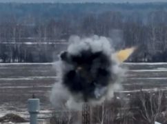 Харьковские бойцы уничтожили две наблюдательные башни на территории россии: Видео работы