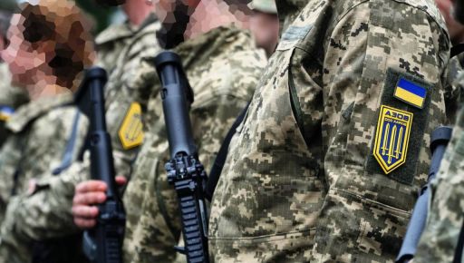 Знищений штаб і БТР евакуації: азовці показали кадри спецоперації на Харківщині 