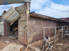 Враг ударил по жилым домам в Харьковской области