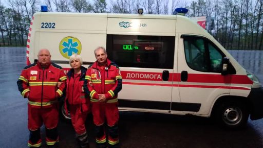 На Харківщині "швидка" врятувала чоловіка, який ледь не помер