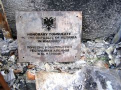 В Харькове показали разбитое россиянами консульство Албании