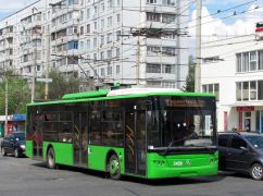 В Харькове из-за вырубки деревьев изменят движение троллейбусов