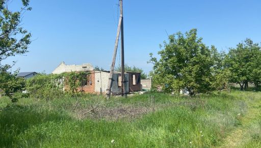Житель Харківщини підірвався на міні, коли порався у саду — поліція